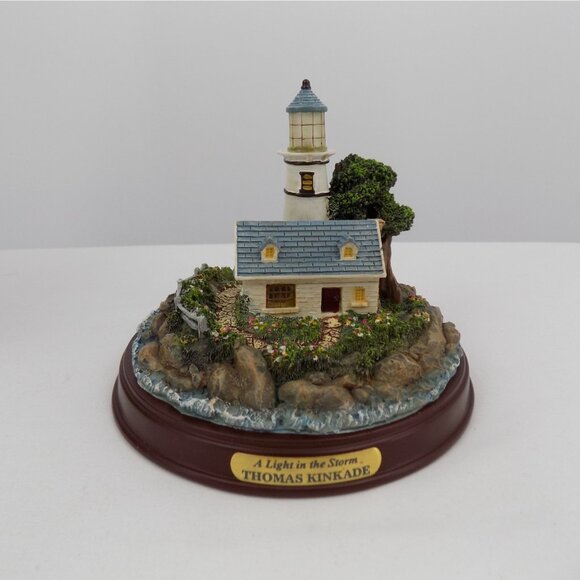 Thomas Kinkade Seaside Memories A Light in the Storm Lighted Lighthouse Figurine - Picture 2 of 10